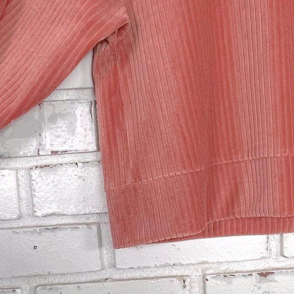 ASOS Cropped Salmon Pink Ribbed Long Sleeve Crew Neck Lounge Play Velour Top - Picture 4 of 12